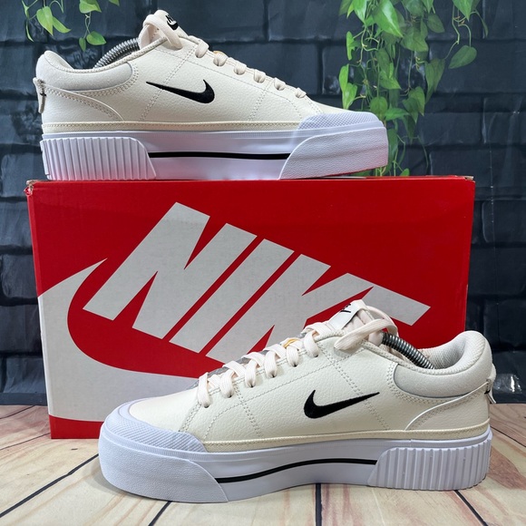 Nike Shoes - Nike Court Legacy Lift
